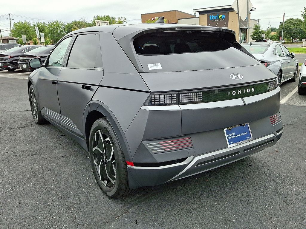 Thumbnail: 2023 Hyundai Ioniq 5 - 4