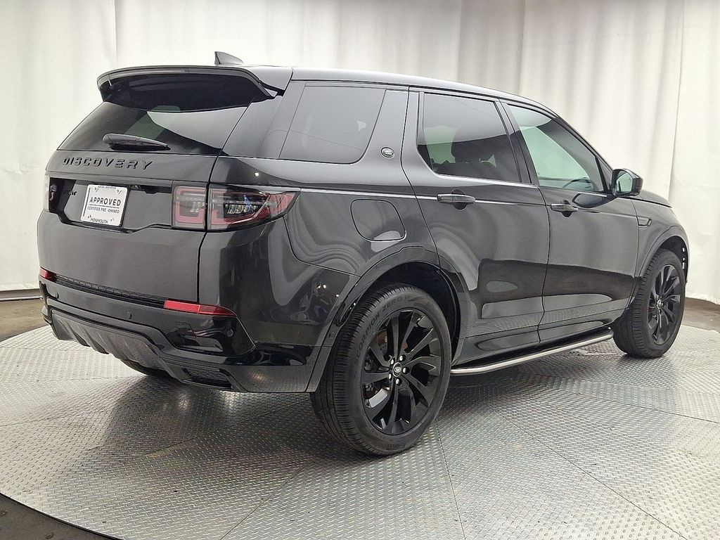 Thumbnail: 2025 Land Rover Discovery Sport - 4