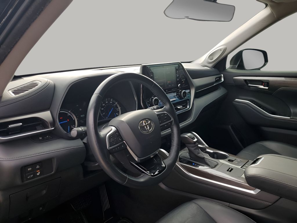 Used Car 2020 Toyota Highlander Hybrid  Limited For Sale Under $25,000 In Austin, Texas