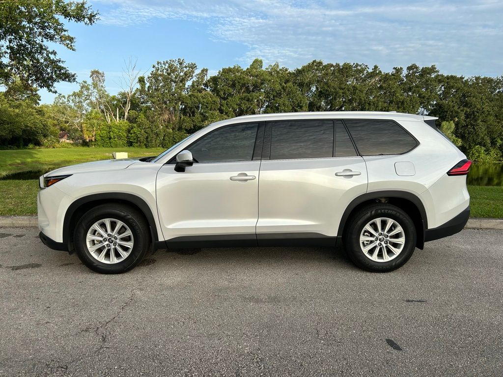 Thumbnail: 2024 Toyota Grand Highlander - 2