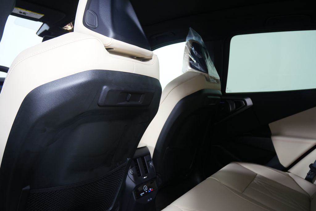 Thumbnail: 2026 BMW X3 - 16