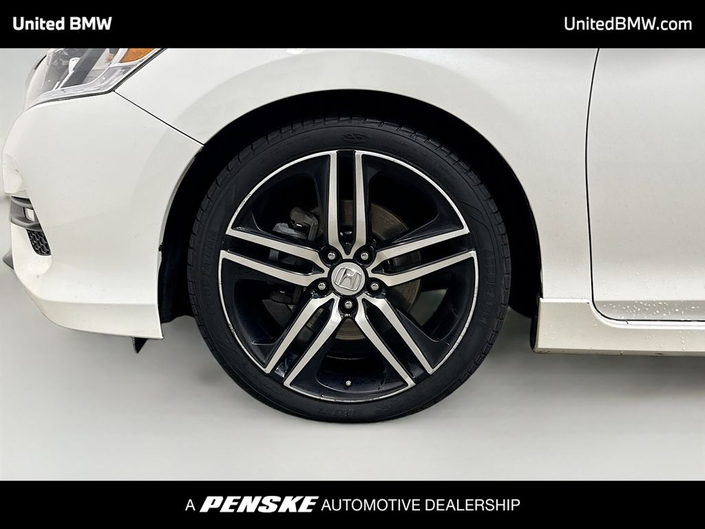 Thumbnail: 2017 Honda Accord - 2
