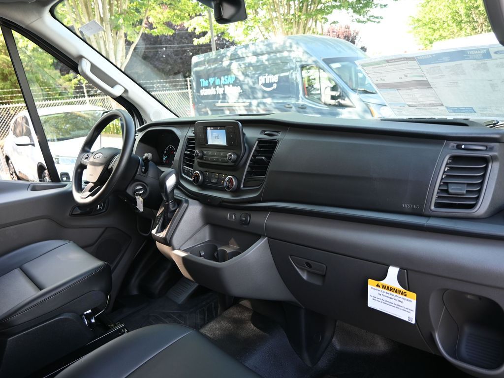 2025 Ford Transit 250