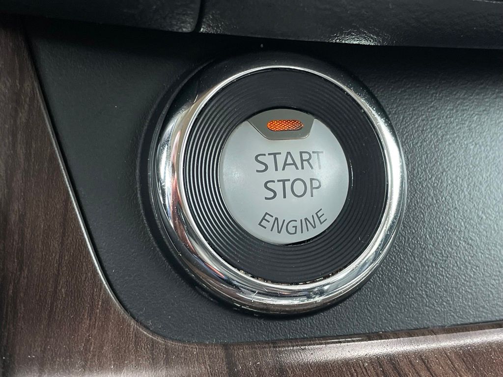 Thumbnail: 2019 Nissan Murano - 21