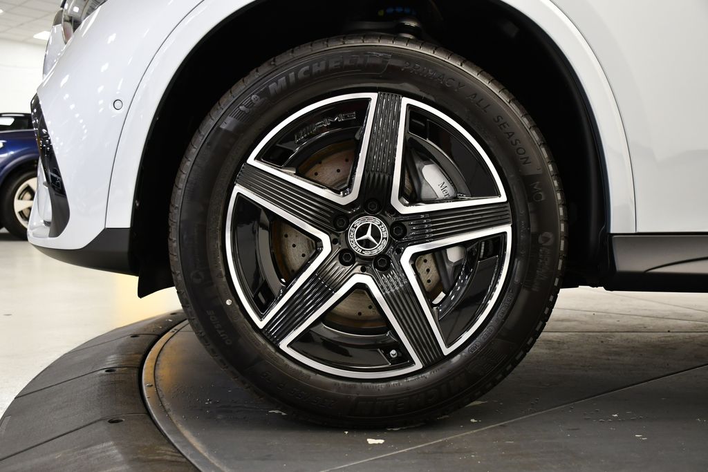 Thumbnail: 2026 Mercedes-Benz GLC - 13