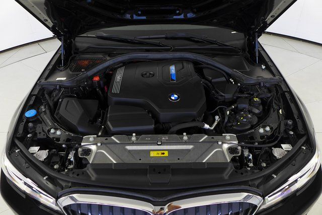 2022 BMW 3 Series 330e iPerformance 6