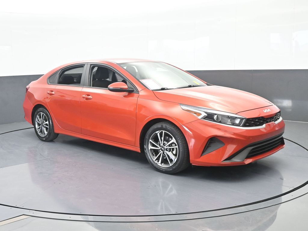 Used 2023 Fire Orange Kia LXS image 8