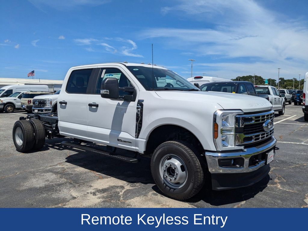 2025 Ford F-350 Super Duty XL