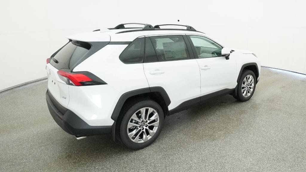 Thumbnail: 2025 Toyota RAV4 - 26