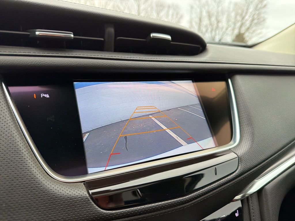 Thumbnail: 2017 Cadillac XT5 - 31