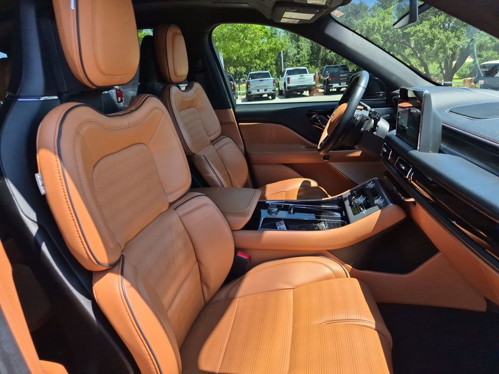 Used Car 2023 Lincoln Aviator  Black Label For Sale Under $60,000 In Austin, Texas