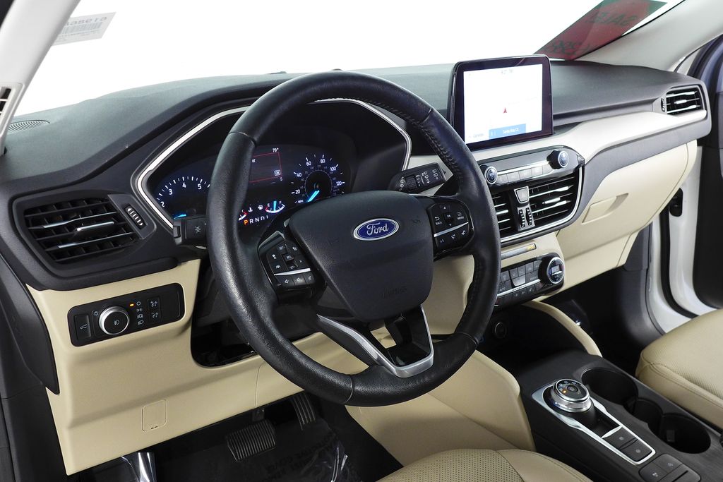 Thumbnail: 2021 Ford Escape - 31