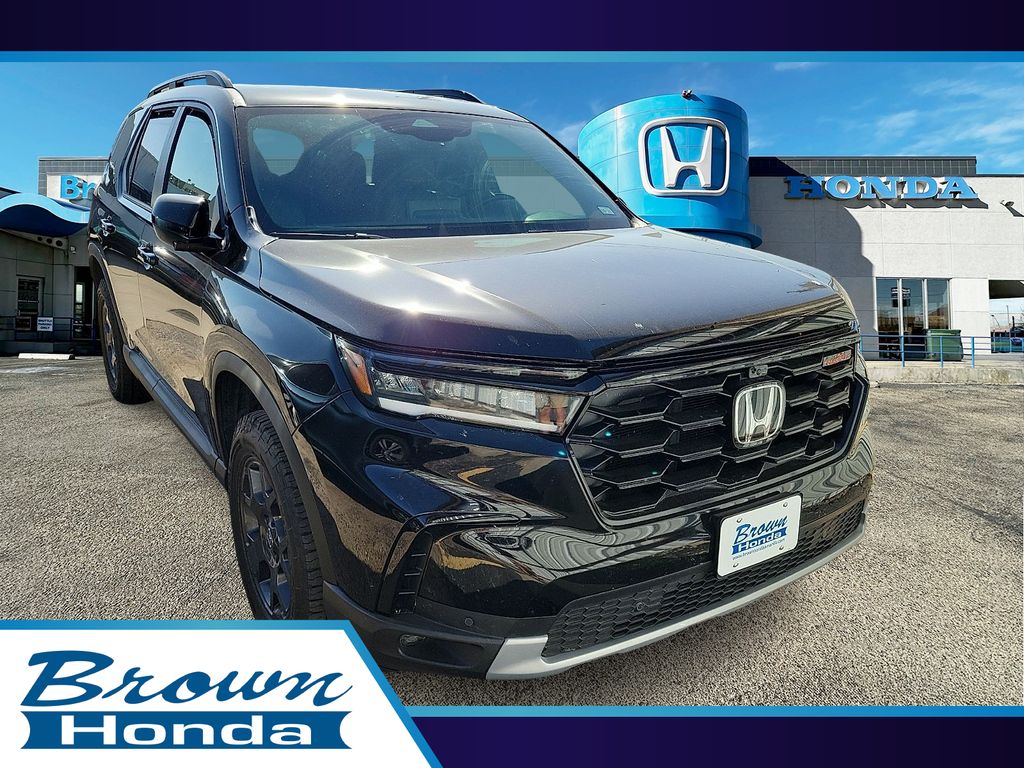 2025 Honda Pilot TrailSport  at Brown Honda