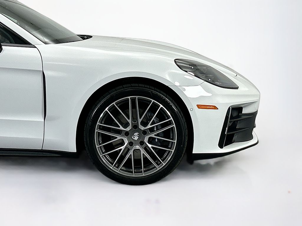 Thumbnail: 2026 Porsche Panamera - 11