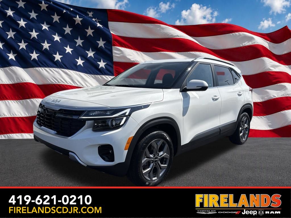 Snow White Pearl 2024 Kia Seltos SUV / Crossover All-Wheel Drive Continuously Variable Transmission