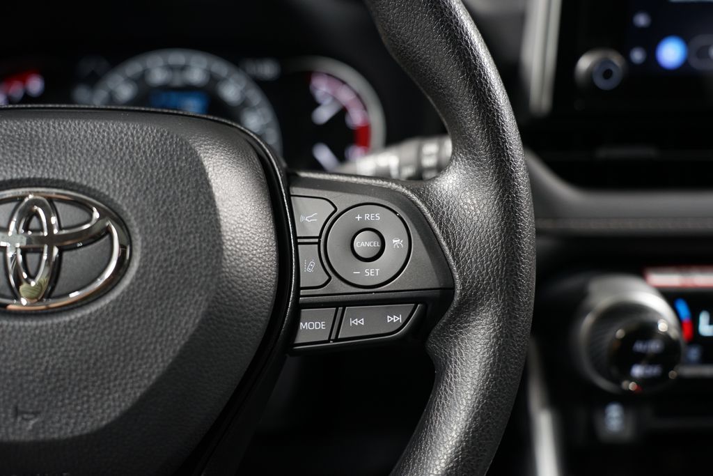 Thumbnail: 2025 Toyota RAV4 - 13