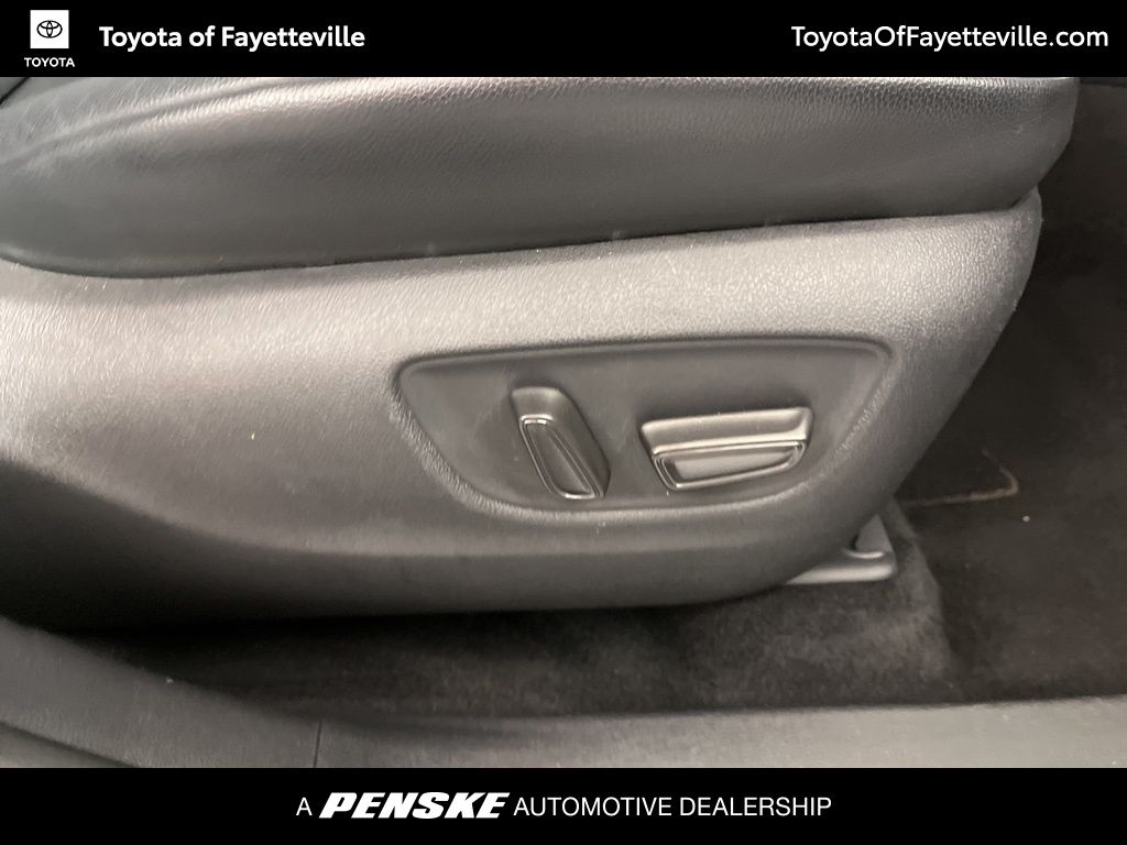 Thumbnail: 2021 Toyota Highlander - 8