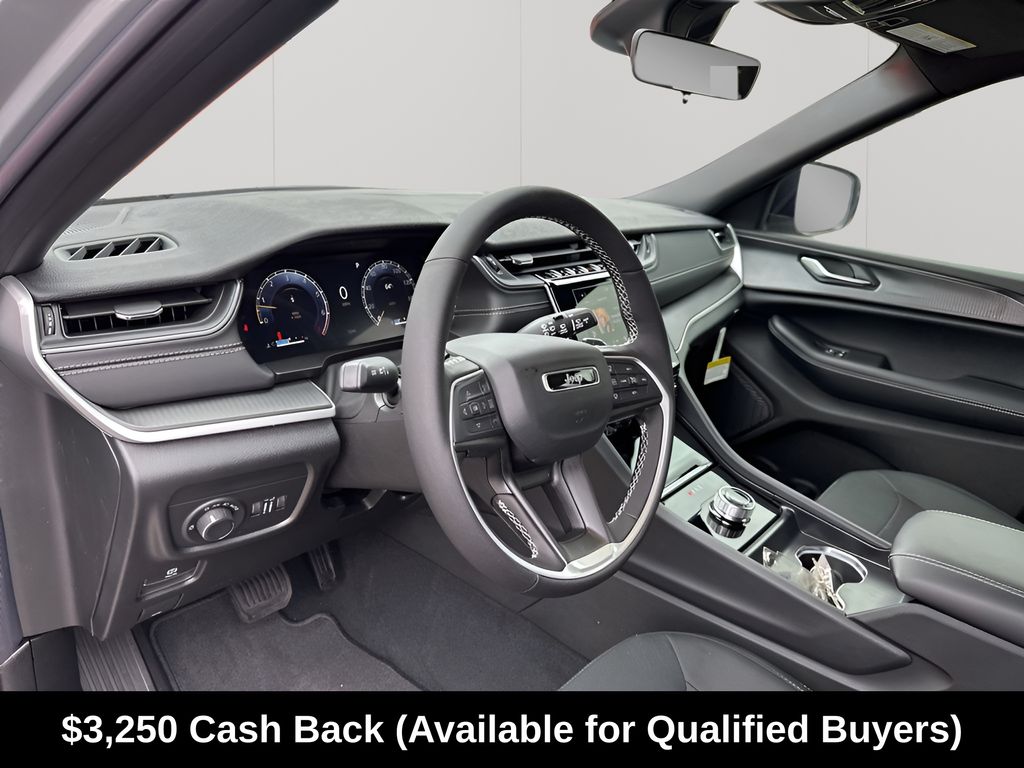 New Car 2025 Jeep Grand Cherokee  Laredo X For Sale Under $40,000 In Austin, Texas