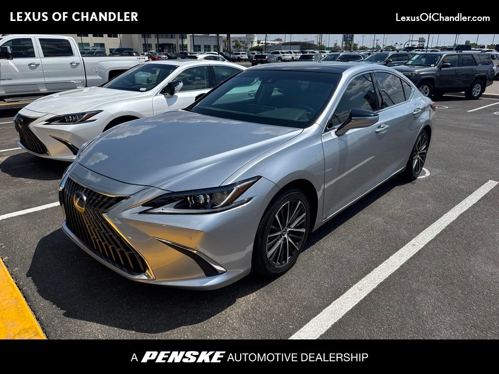 Thumbnail: 2022 Lexus ES - 1