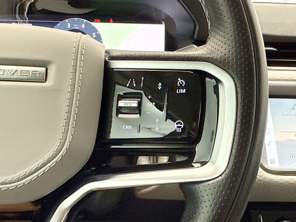 Thumbnail: 2023 Land Rover Range Rover Evoque - 12