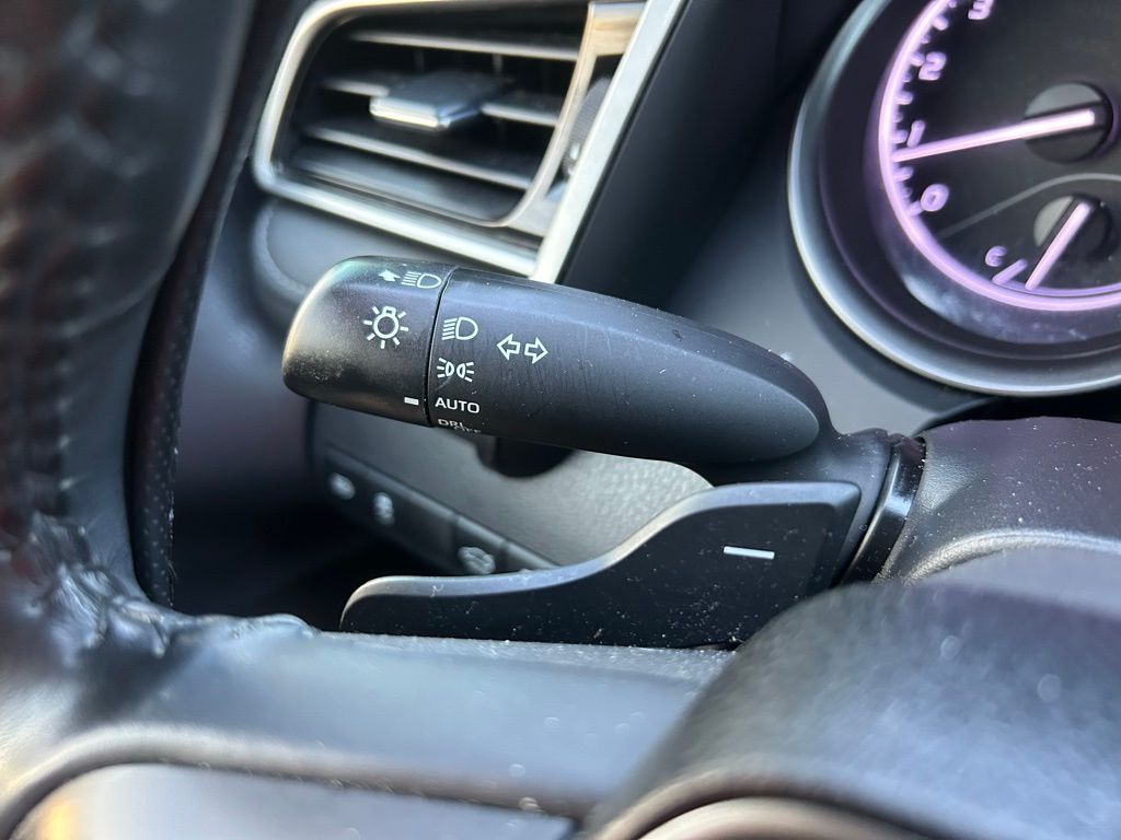 2022 Toyota Camry SE 22