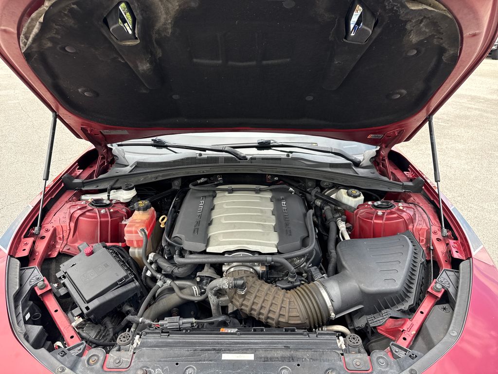 Used 2016 Red Chevrolet SS image 30