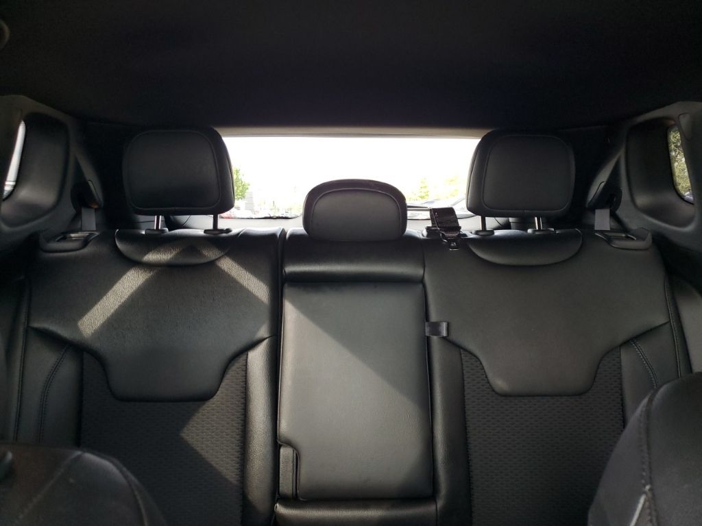 Used Car 2025 Jeep Compass  Latitude For Sale Under $25,000 In Austin, Texas