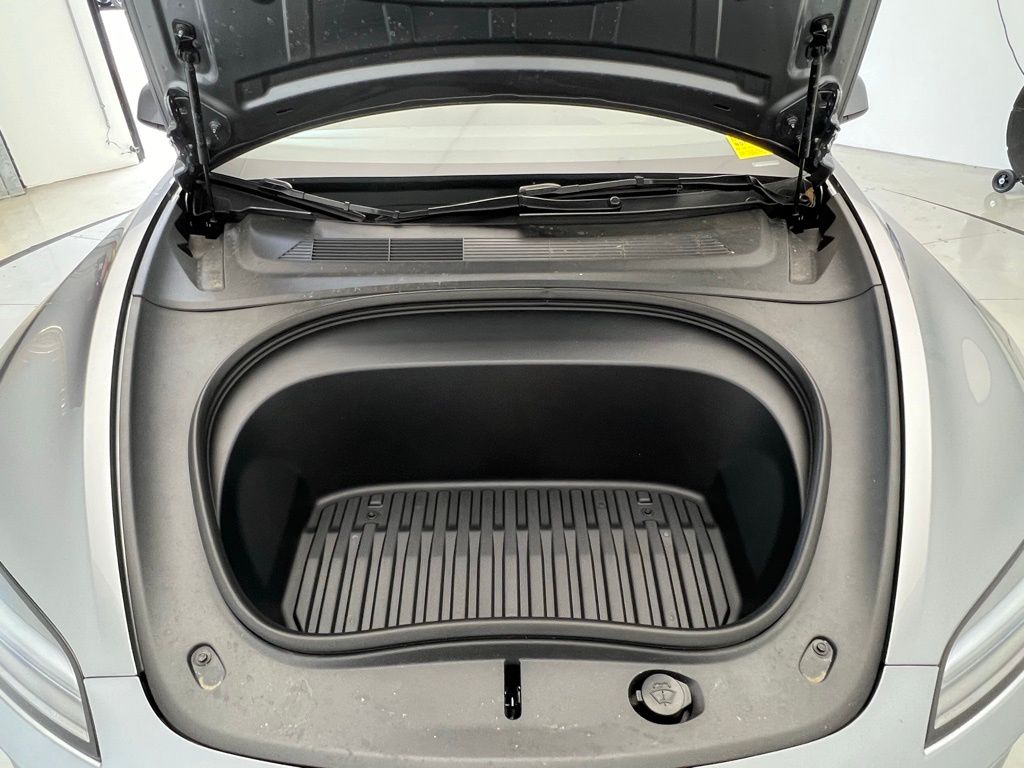 Thumbnail: 2025 Tesla Model 3 - 6