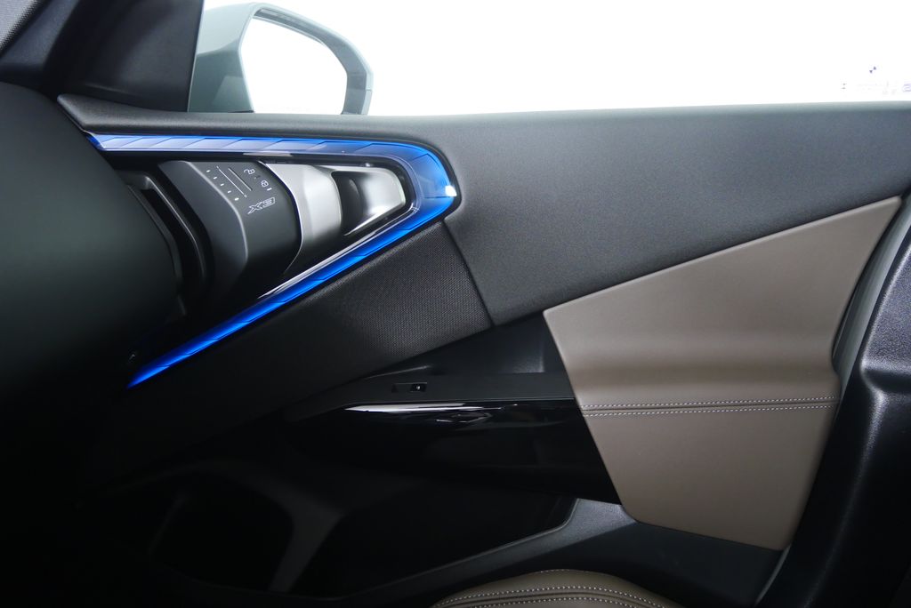 Thumbnail: 2026 BMW X3 - 21