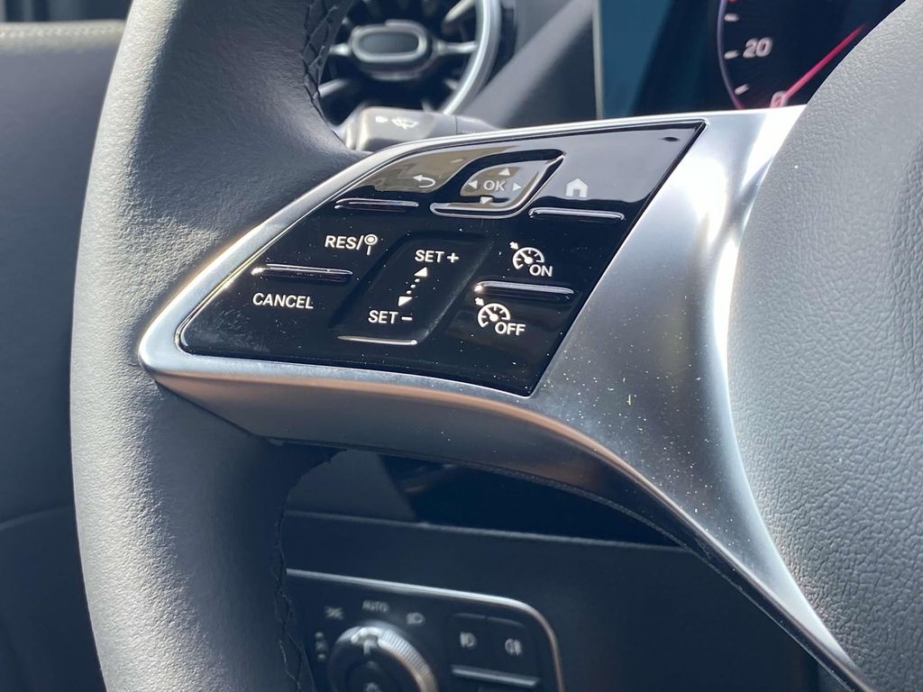 2025 Mercedes-Benz GLA 250 23