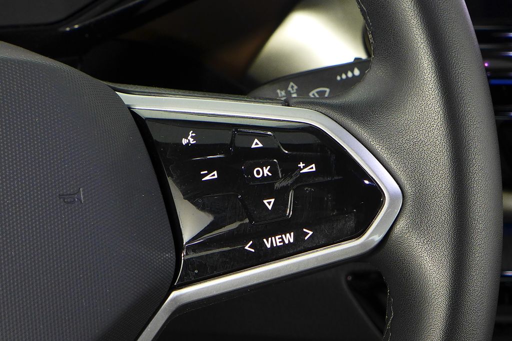 Thumbnail: 2023 Volkswagen ID.4 - 28
