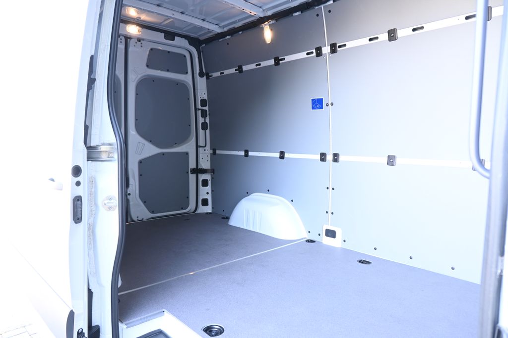 Thumbnail: 2025 Mercedes-Benz Sprinter - 25