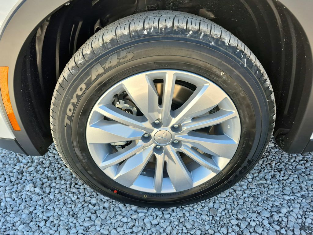 2026 Mitsubishi Outlander ES White at Big Star Chrysler Jeep Dodge Ram 
