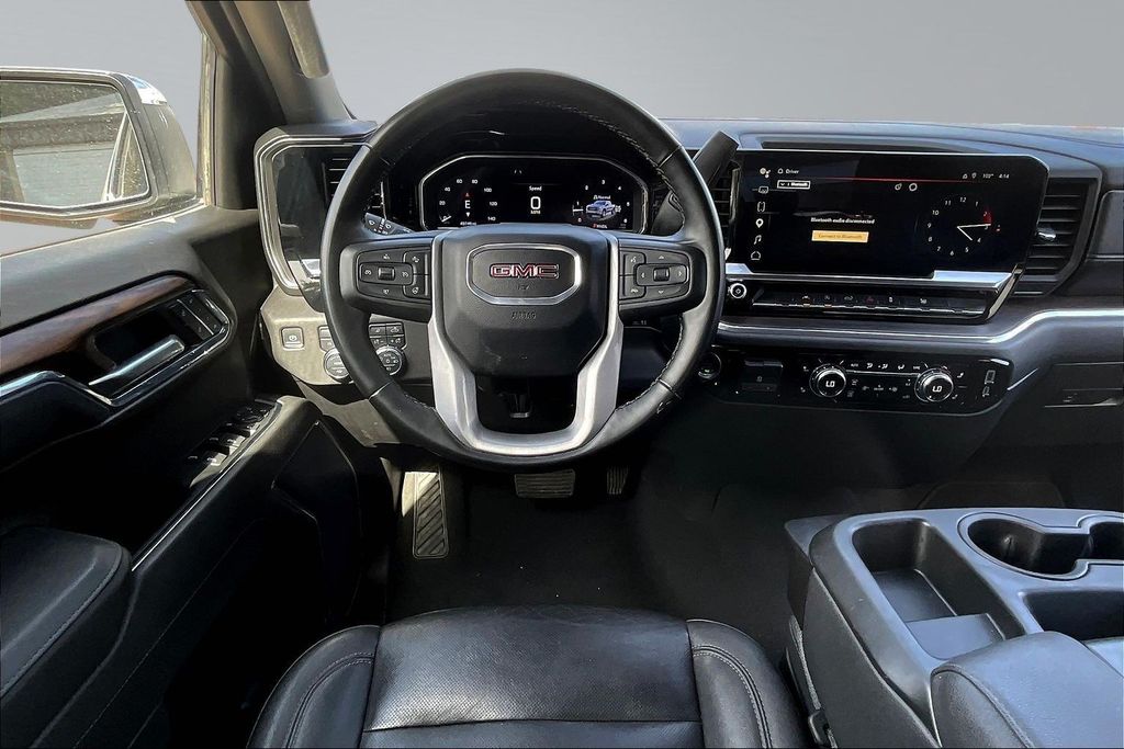 2025 GMC Sierra 1500 SLT - 8