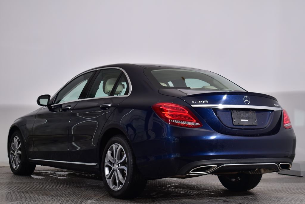 Thumbnail: 2016 Mercedes-Benz C-Class - 3