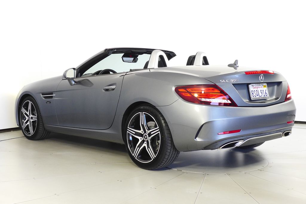 Thumbnail: 2020 Mercedes-Benz SLC - 9