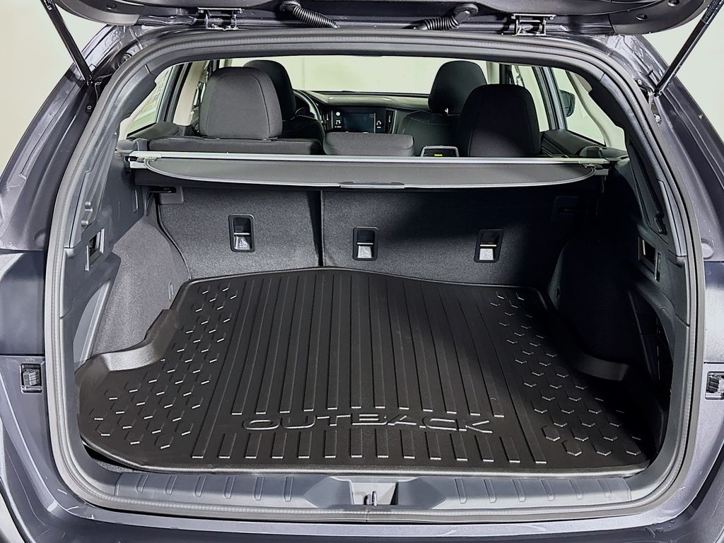 2025 Subaru Outback 2.5i