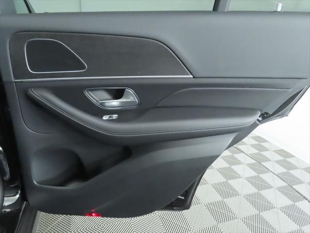 Thumbnail: 2026 Mercedes-Benz GLE - 29