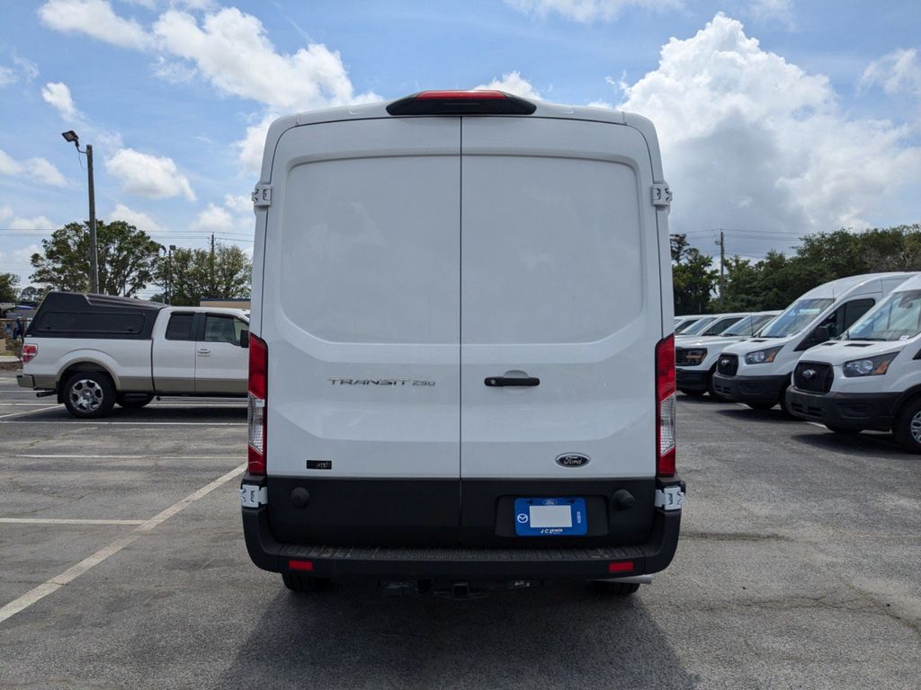 2025 Ford Transit 250