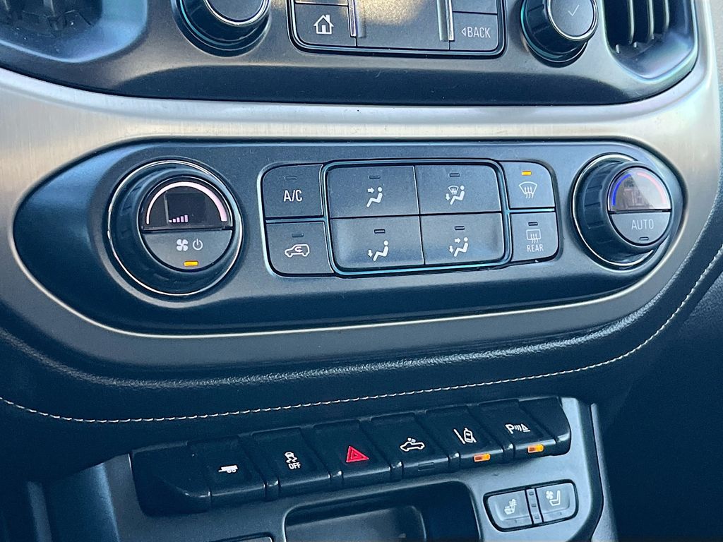 Used 2019 Red GMC Denali image 16