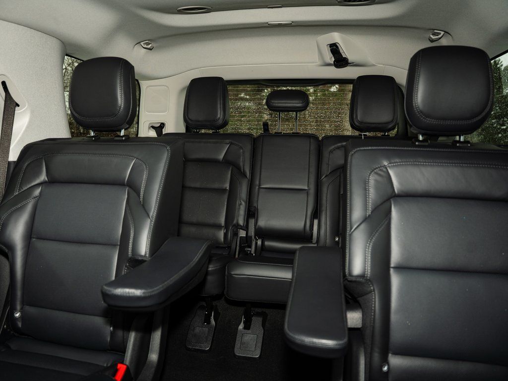 New 2026 White Lincoln Reserve image 33