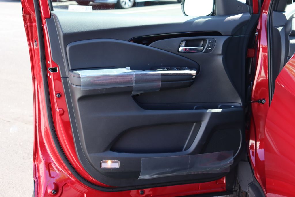 2025 Honda Ridgeline Black Edition 27