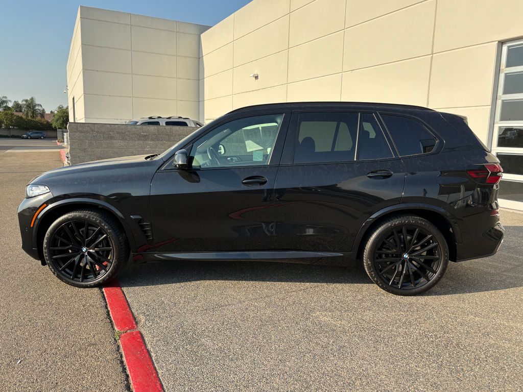 Thumbnail: 2024 BMW X5 - 8