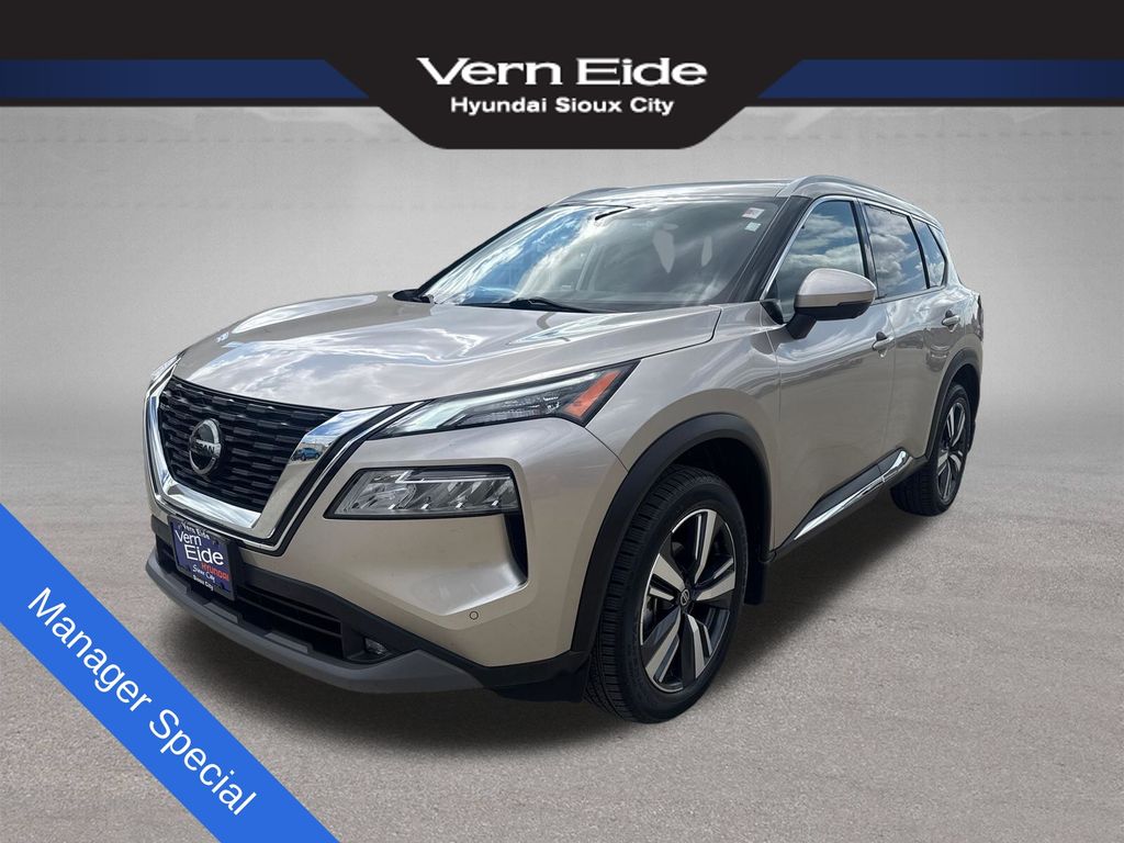 Champagne Silver Metallic 2021 Nissan Rogue SUV / Crossover All-Wheel Drive Continuously Variable Transmission