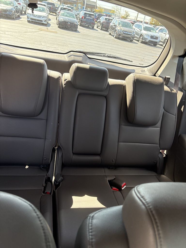 2015 Honda Odyssey Touring Elite photo 20