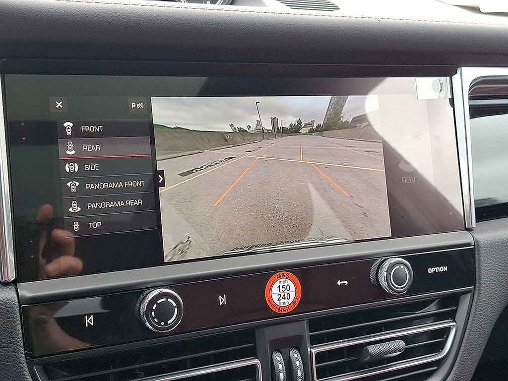 Thumbnail: 2025 Porsche Macan - 20