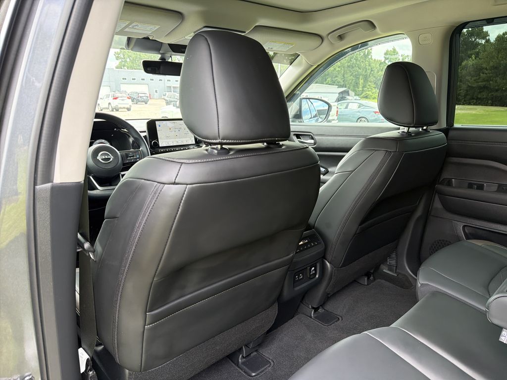 Used 2025 Nissan Pathfinder SUV