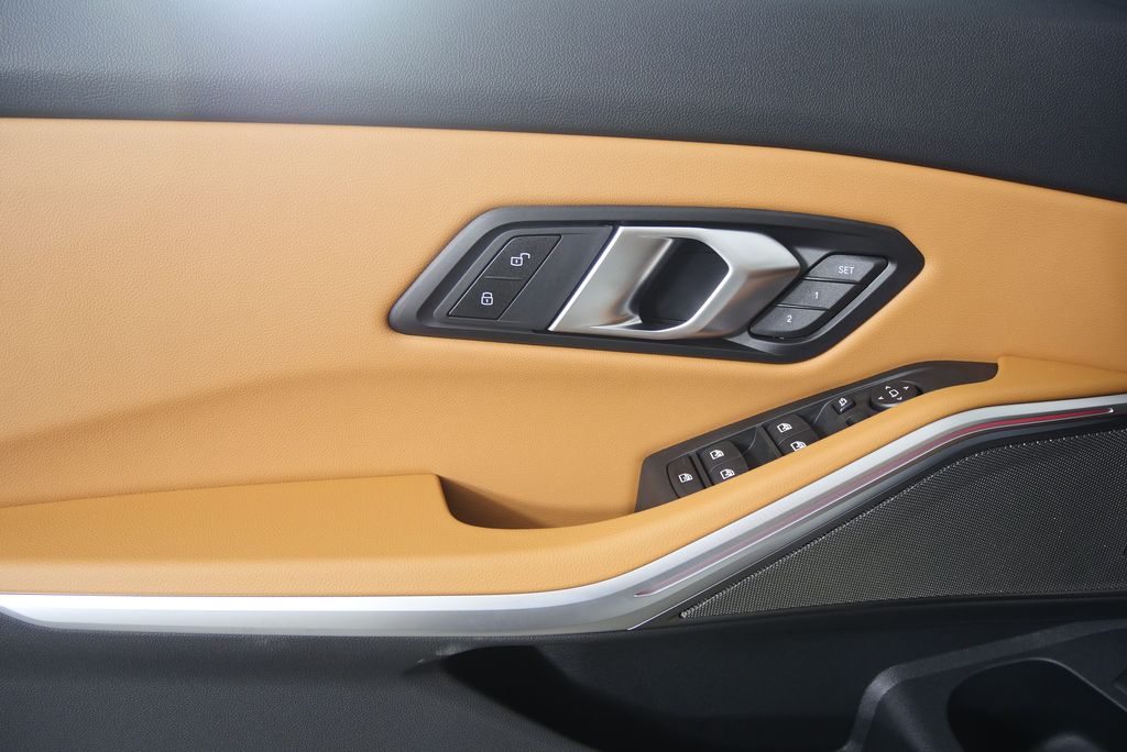 Thumbnail: 2026 BMW 3 Series - 9