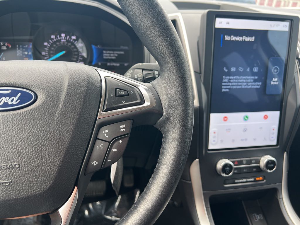 2023 Ford Edge