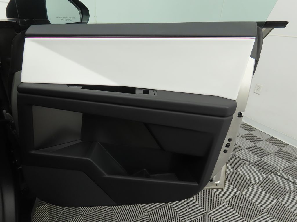 Thumbnail: 2024 Tesla Cybertruck - 25